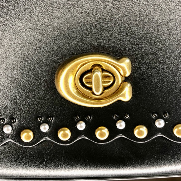 Coach Small Alexa Turnlock Clutch Scallop Rivets Black - Picture 8 of 9
